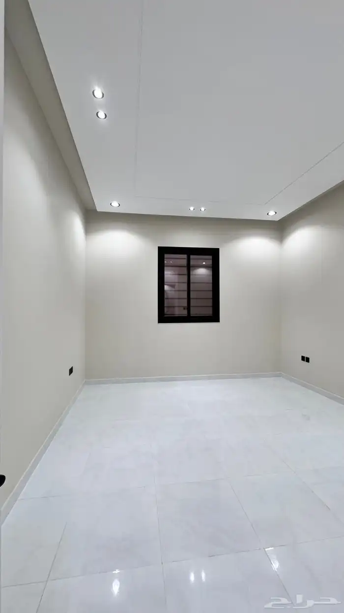 للبيع ادوار ارضيه ابهاالمحاله 20