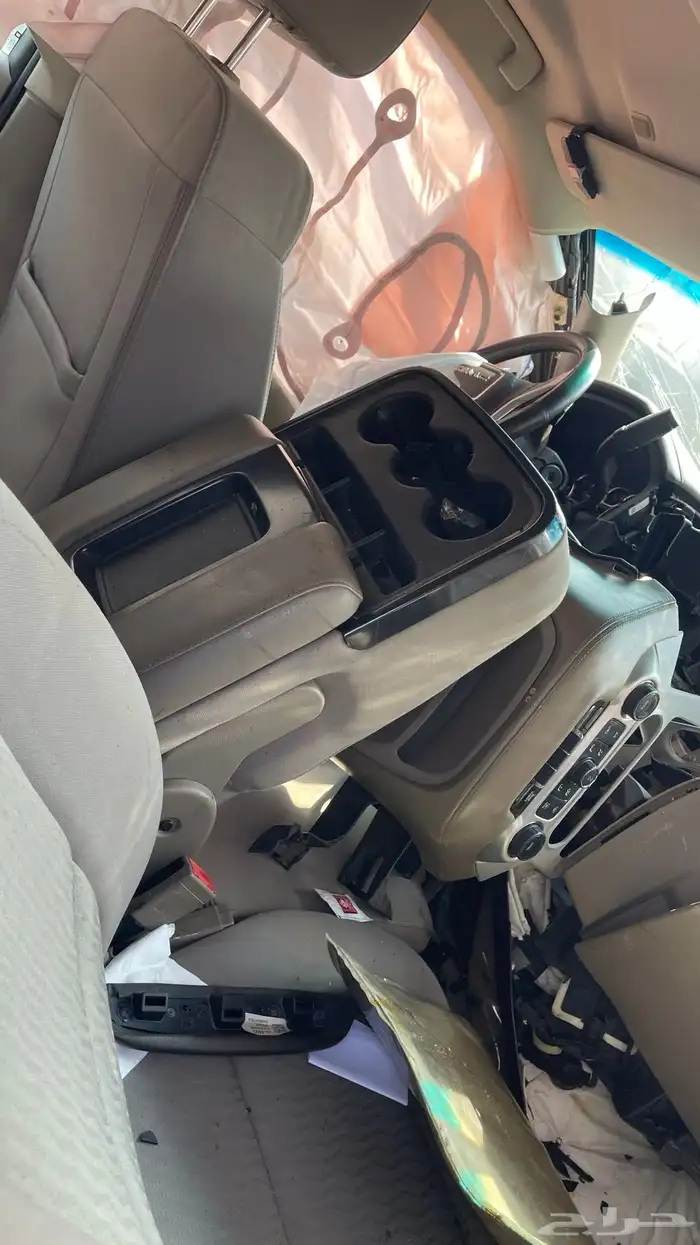 gmc yukon xl قطع غيار فقط 2016 13