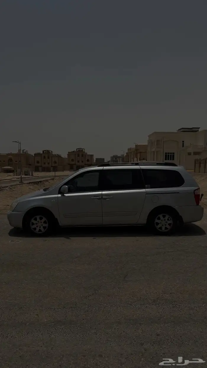 كيا كارنيفال 2008 7