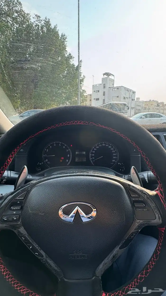 انفينتي G37 2010 5