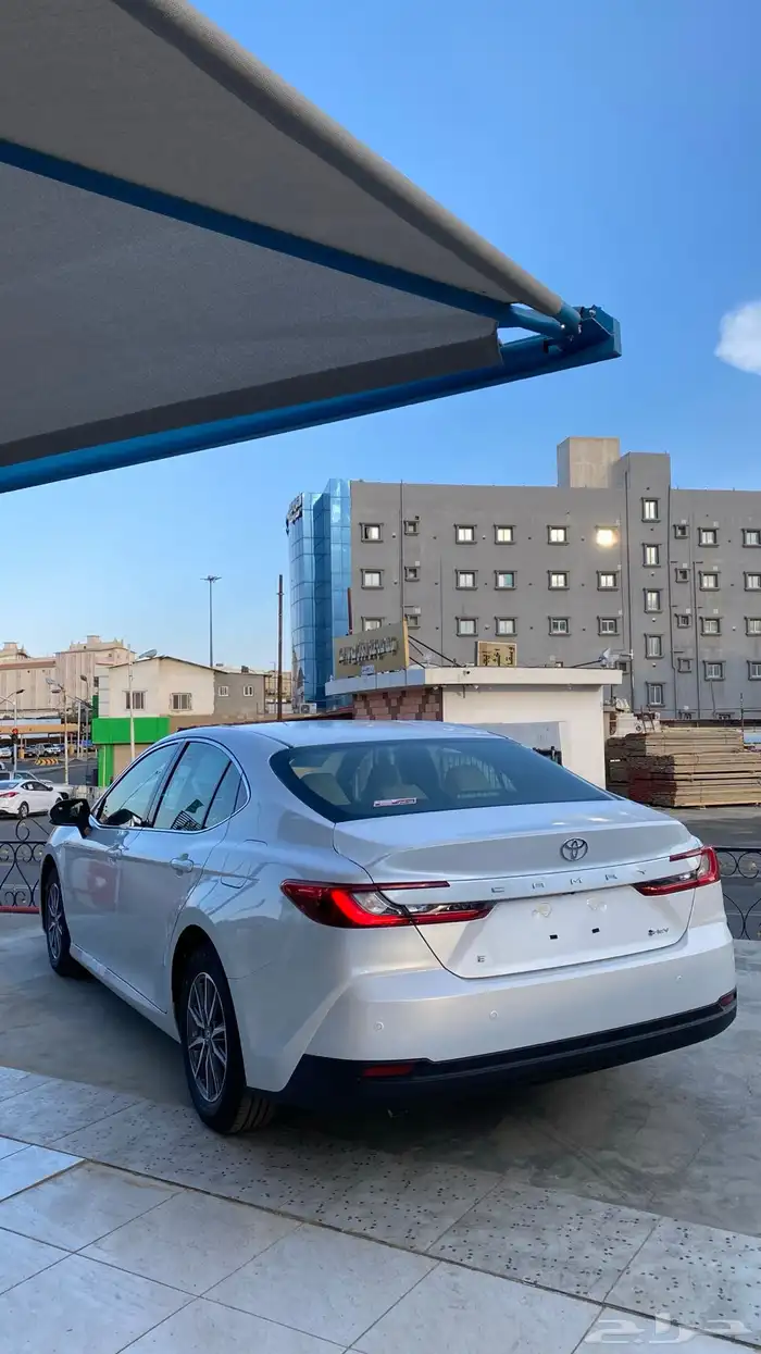 كامري E هايبرد اقل الأسعار 1