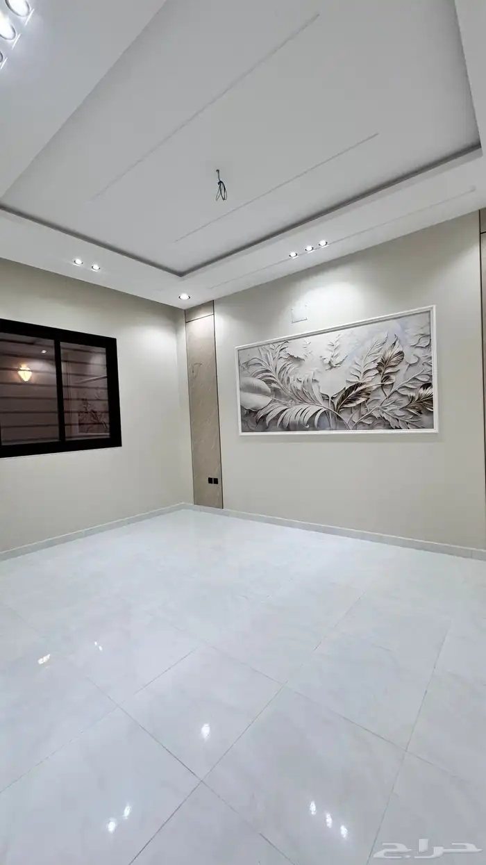 للبيع ادوار ارضيه ابهاالمحاله 13