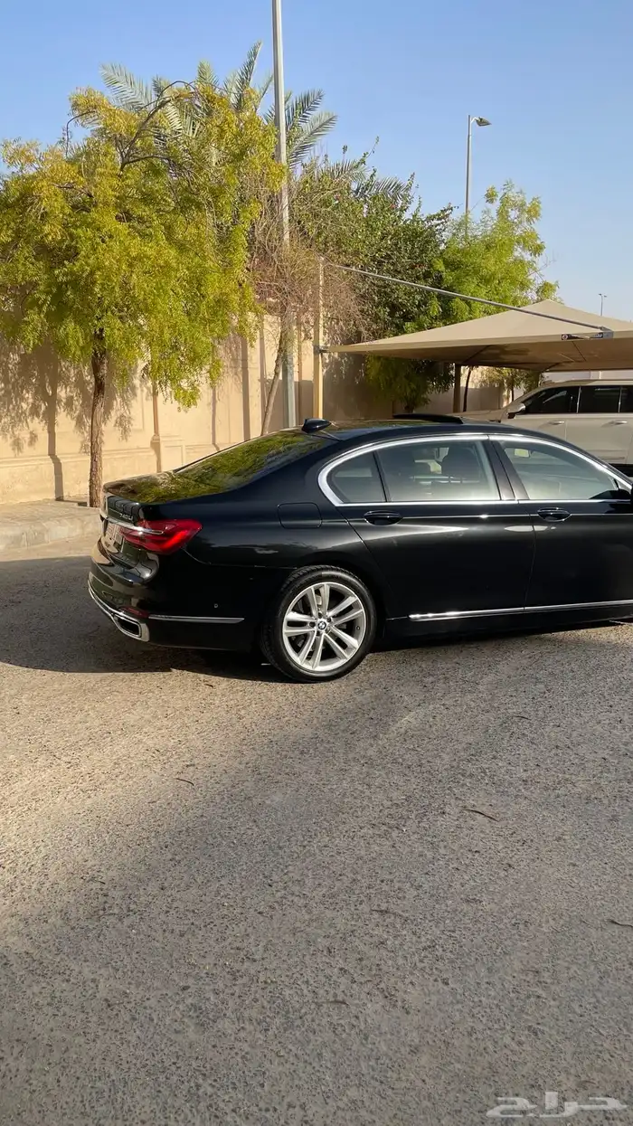 BMW 740Li 2018 7