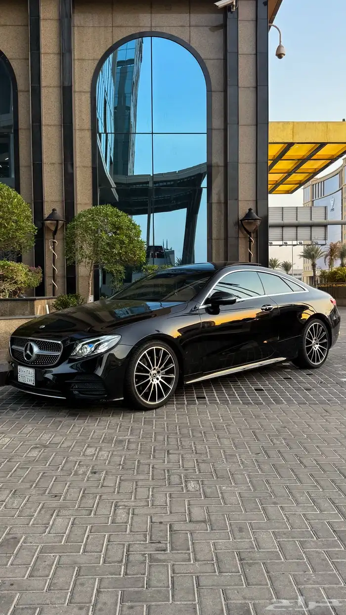 مرسيدس e200 كوبيه 2020 4