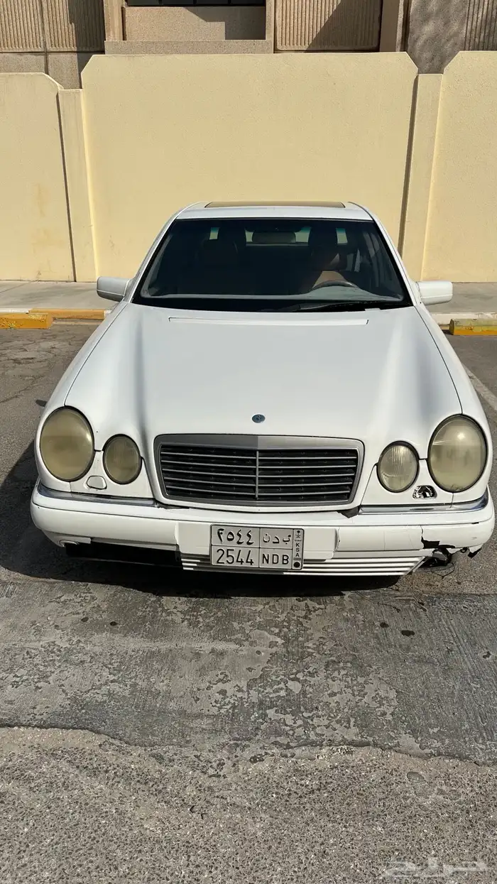 للبيع مرسيدس E240 تشليح 3