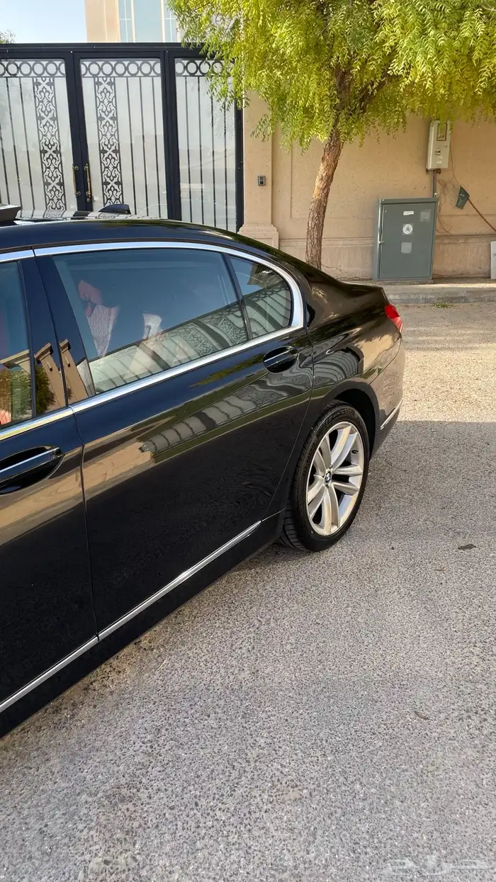 BMW 740Li 2018 10