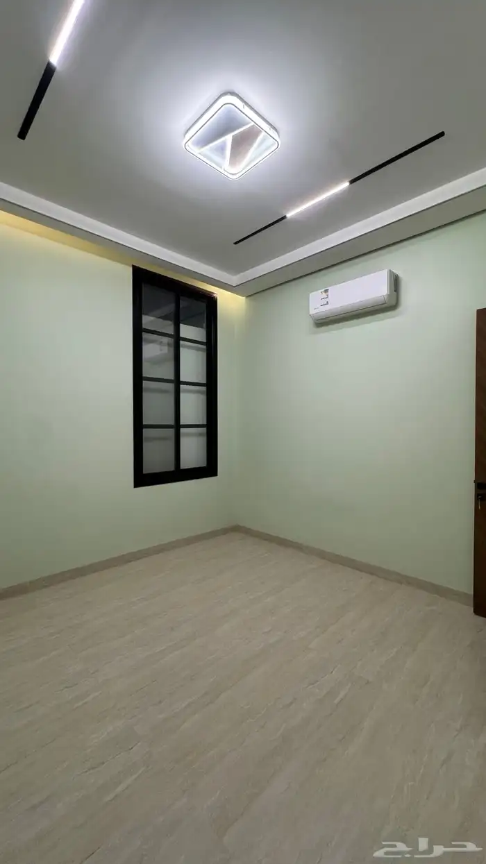دور أرضي للبيع حي العارض 11