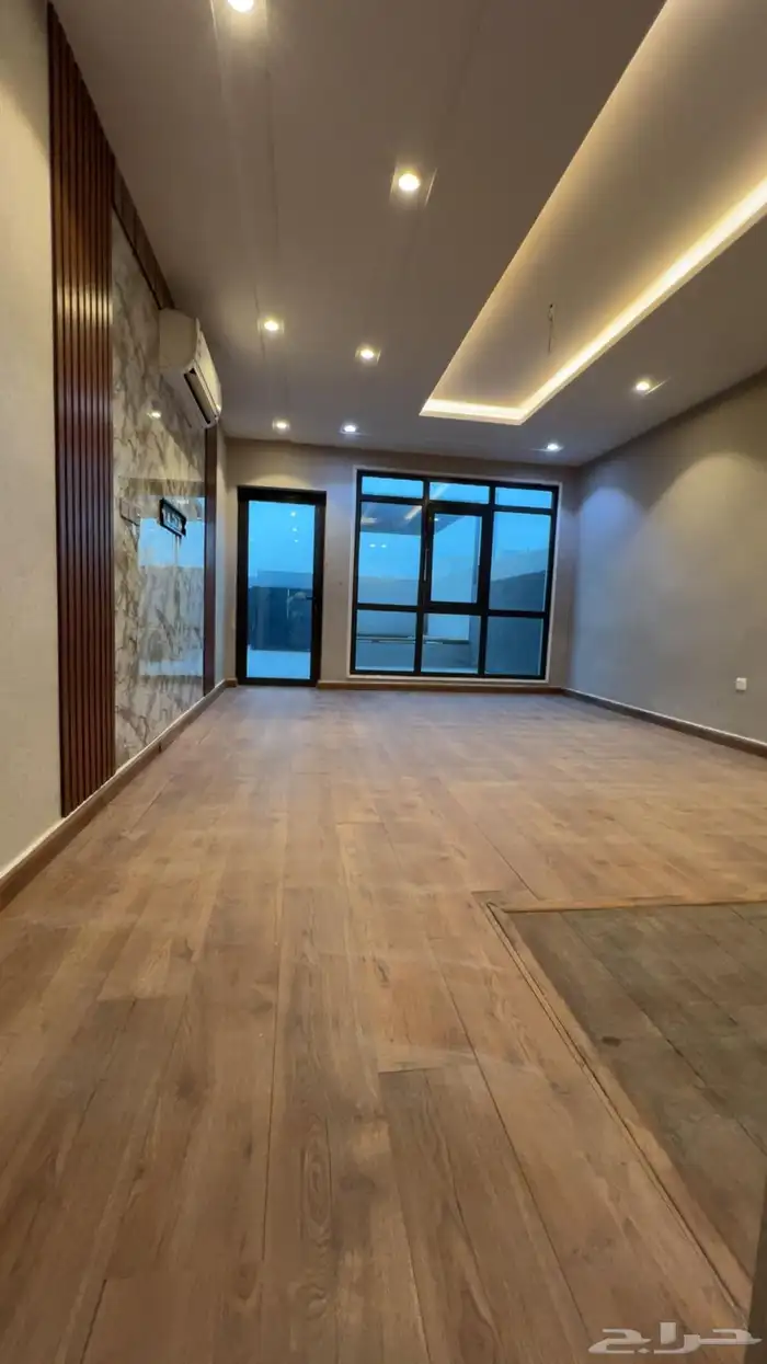 شقة روف فاخرة للإيجار بحي الواحة مخطط سندس 8