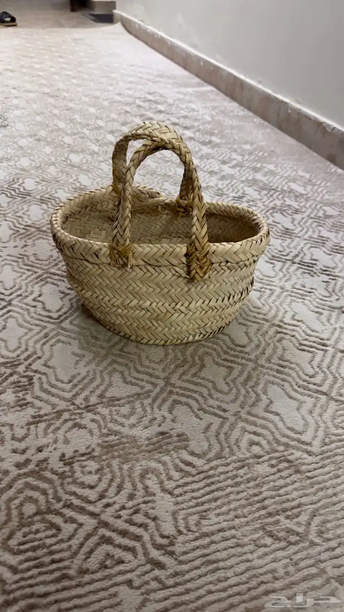 خزف صناعه يدويه بسعف النخل ويوجد كميات كبيرة. 31