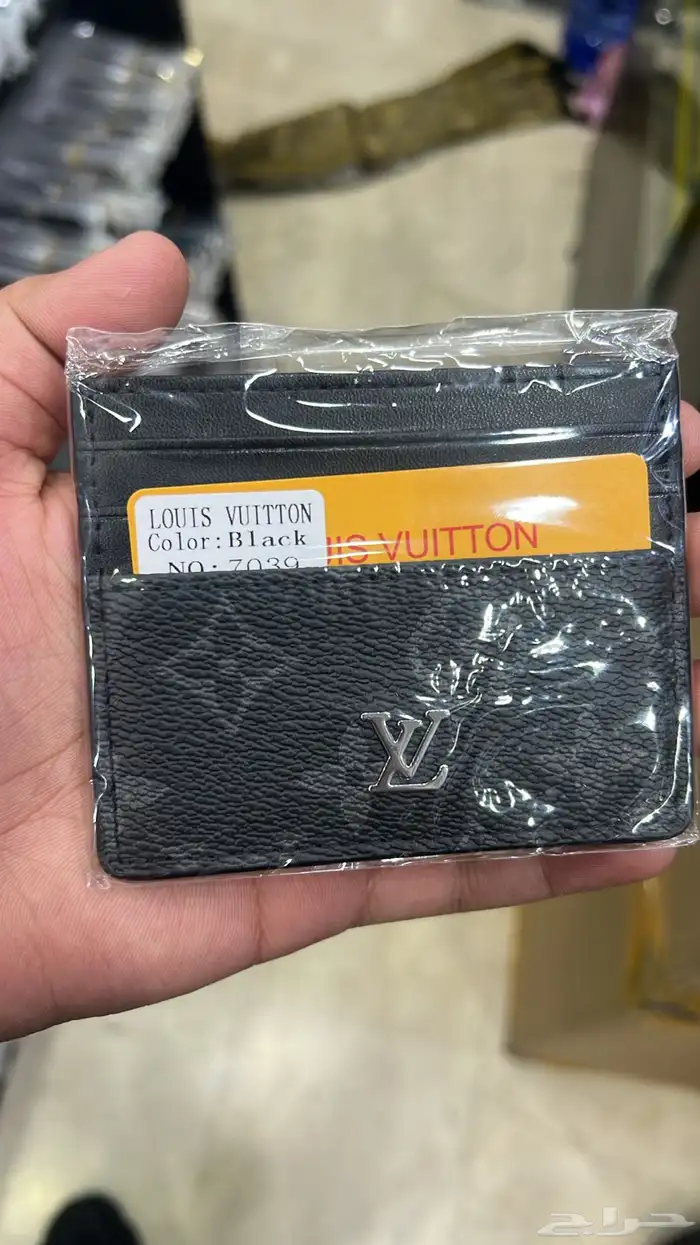 محافظ كروت براند كارتيه لويس فيتون جيرمني 6