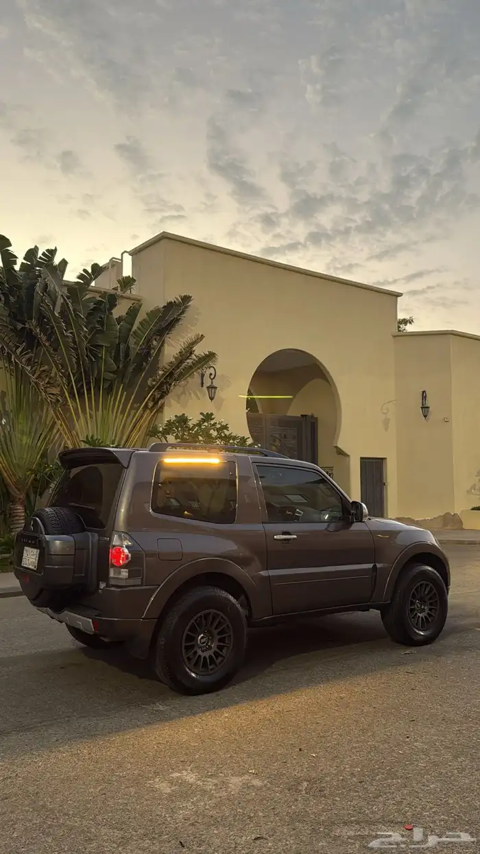 متسوبيشي باجيرو ربع 17