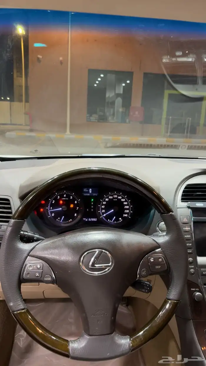 لكزس es 2011 10