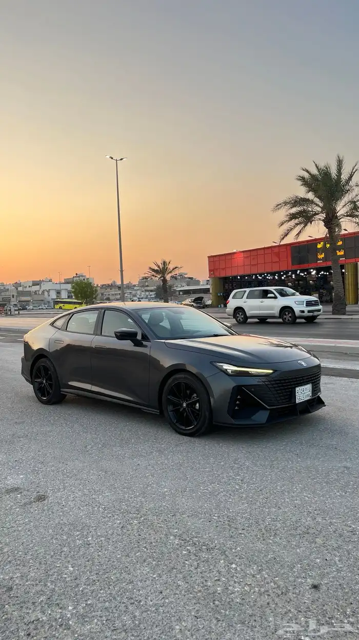 شانجان  UNI-V -الموديل  2023 1