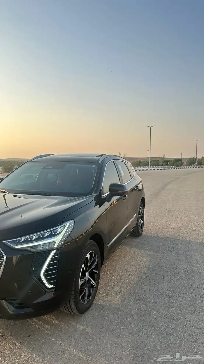 هافال جوليان 2022 - اسود داخلي احمر 4