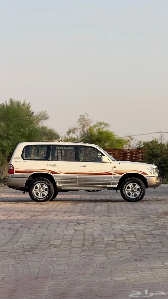 لاندكروزر 2005 وارد البازعي فل كامل قير عادي GXR فل 11