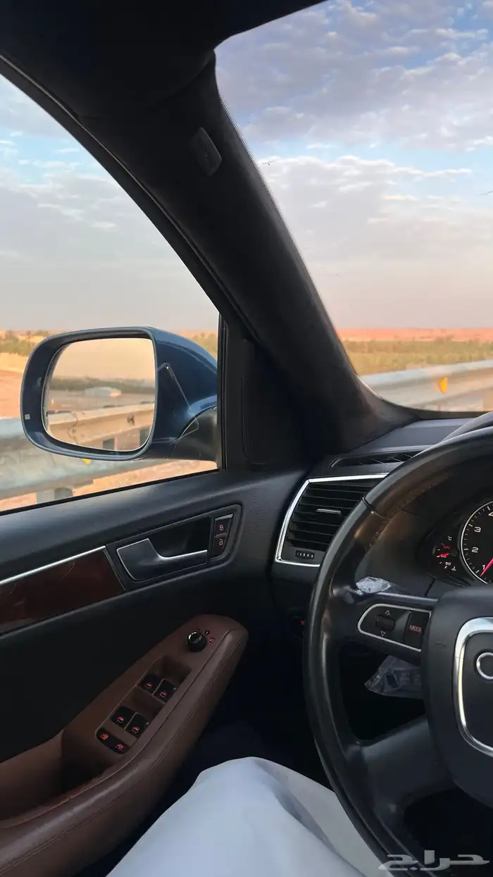 اودي كيو 5 ازرق 1