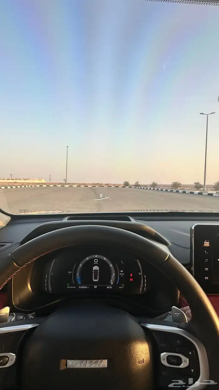 هافال جوليان 2022 - اسود داخلي احمر 9