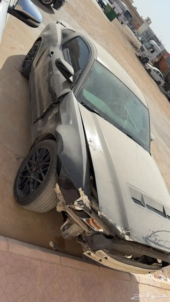 موستنق 1