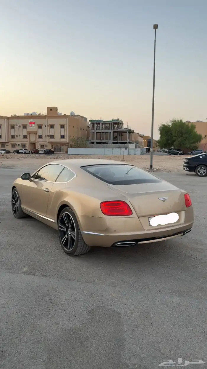 بنتلي GT 2013 مخزن 1