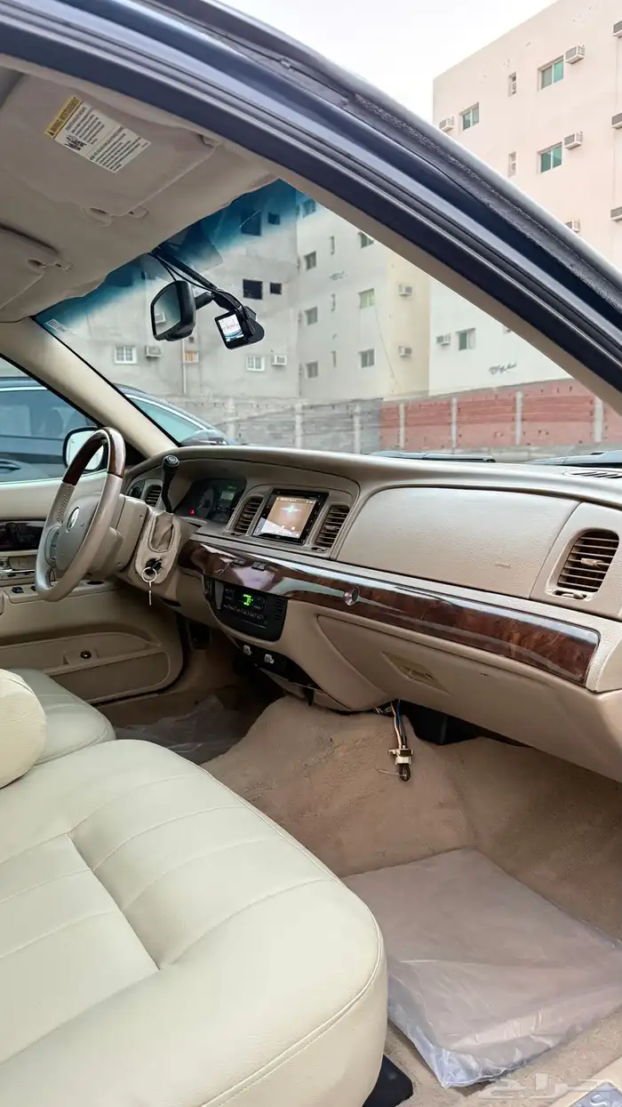 فورد قراند ماركيز 2009 14