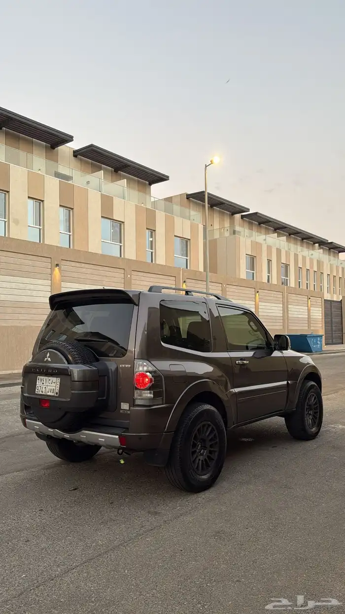 متسوبيشي باجيرو ربع 4