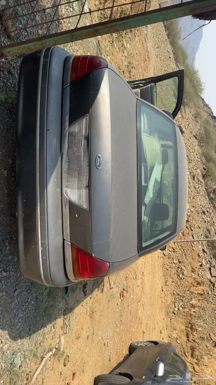 فورد فكتوريا موديل 2013 2