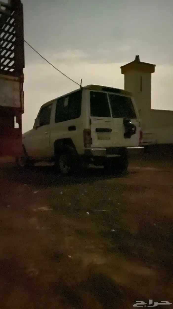 جيب 89 3