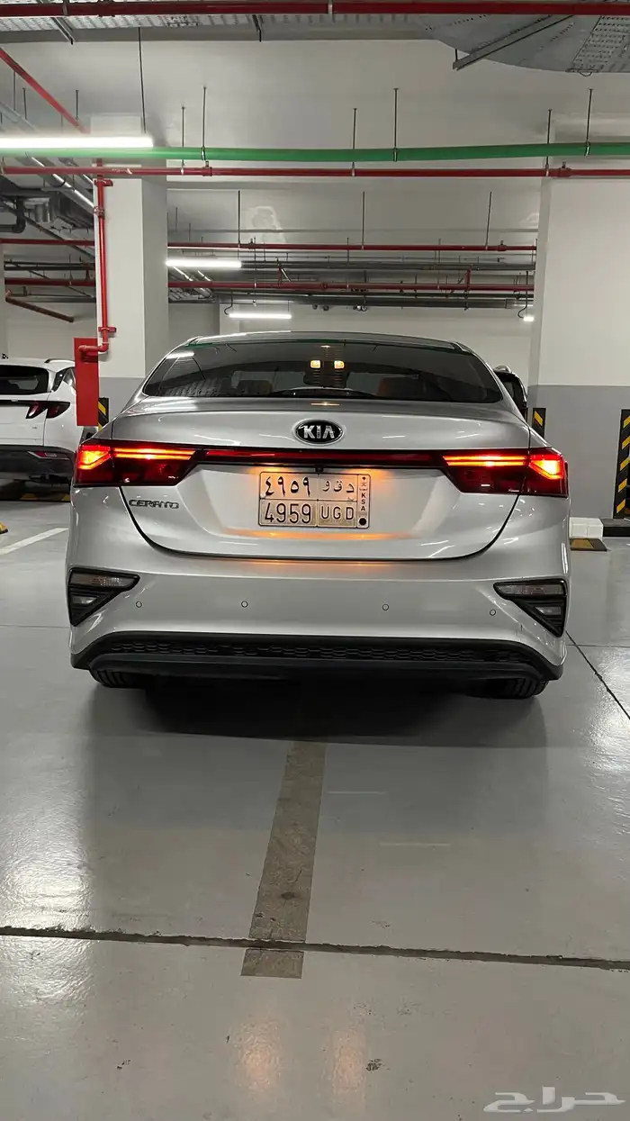 سيراتو 10