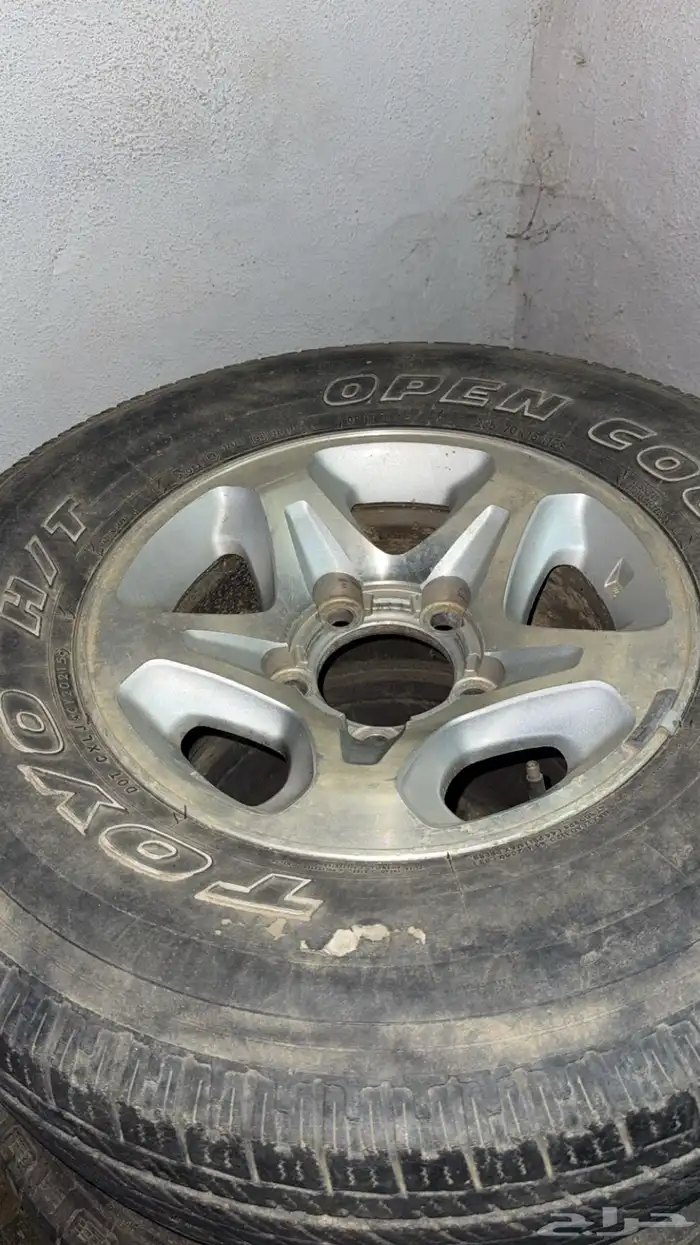 جنوط وكفرات جيب ربع 0