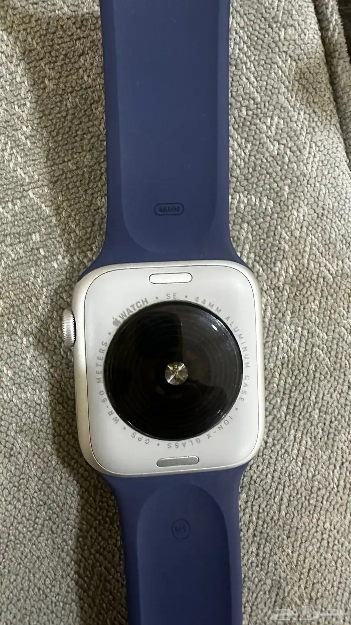 ساعة ابل se مقاس 44 1