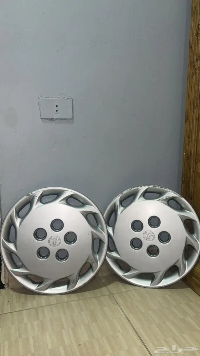 طيس كامري امريكي اصلي على السوم 0