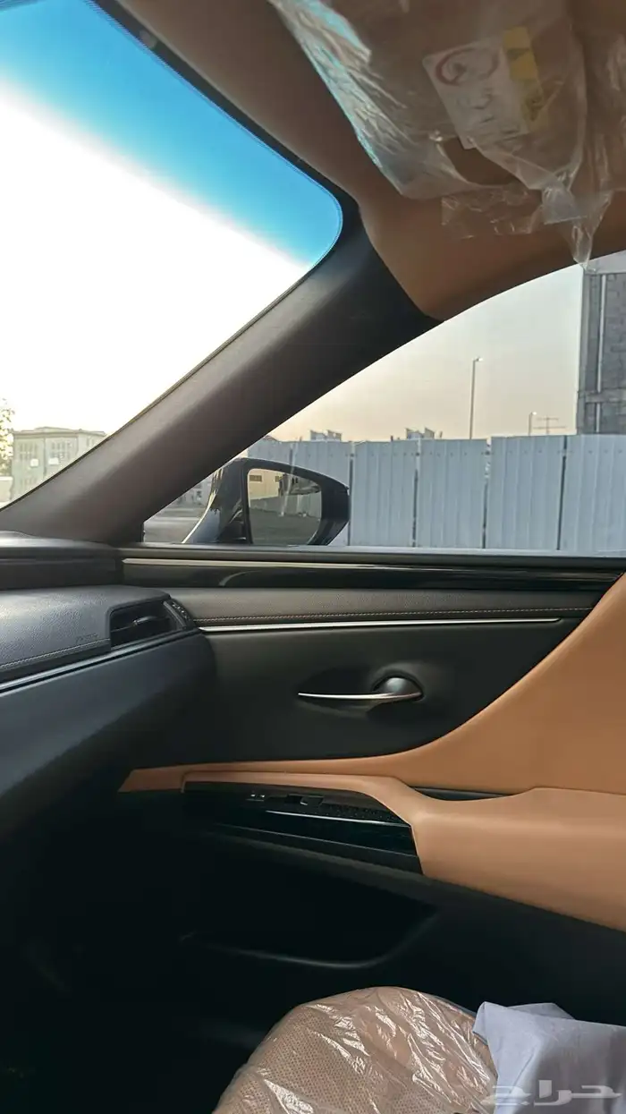 لكزس2023 هايبرد 10