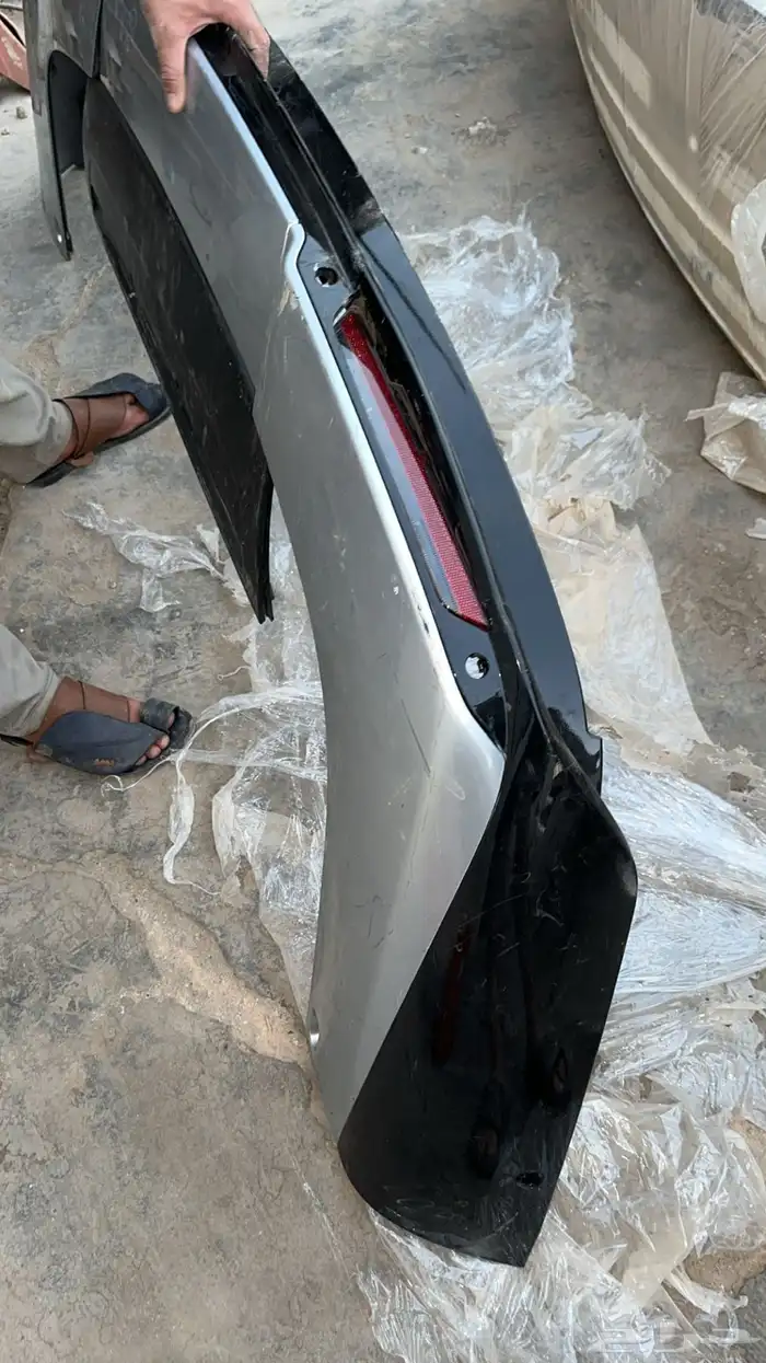 صدام خلفي رنج روفر 0