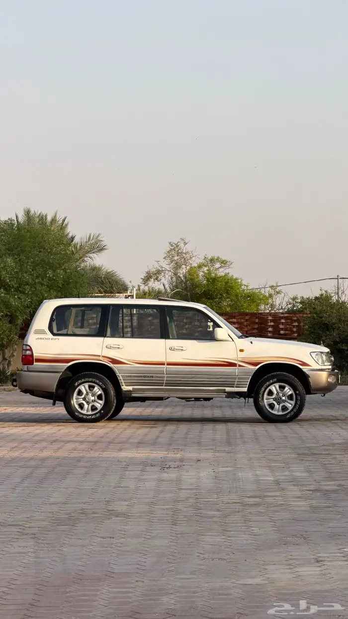 لاندكروزر 2005 وارد البازعي فل كامل قير عادي GXR فل 12