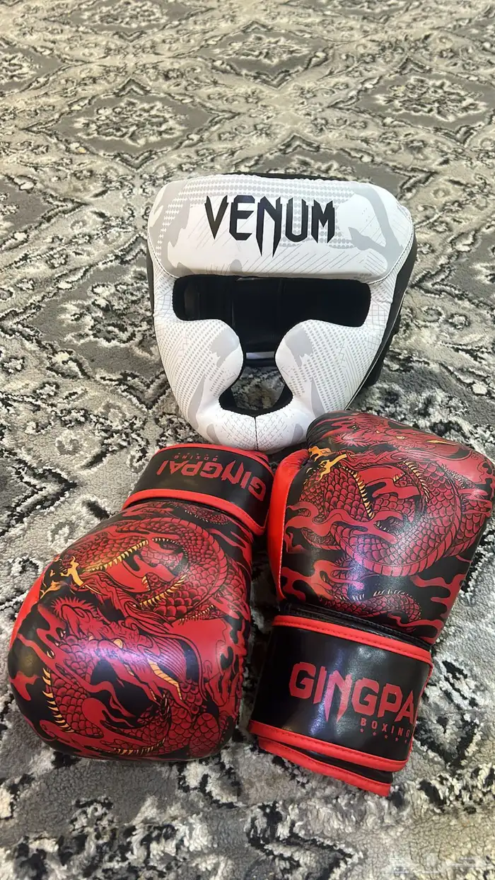 قفازات و واقي راس 0