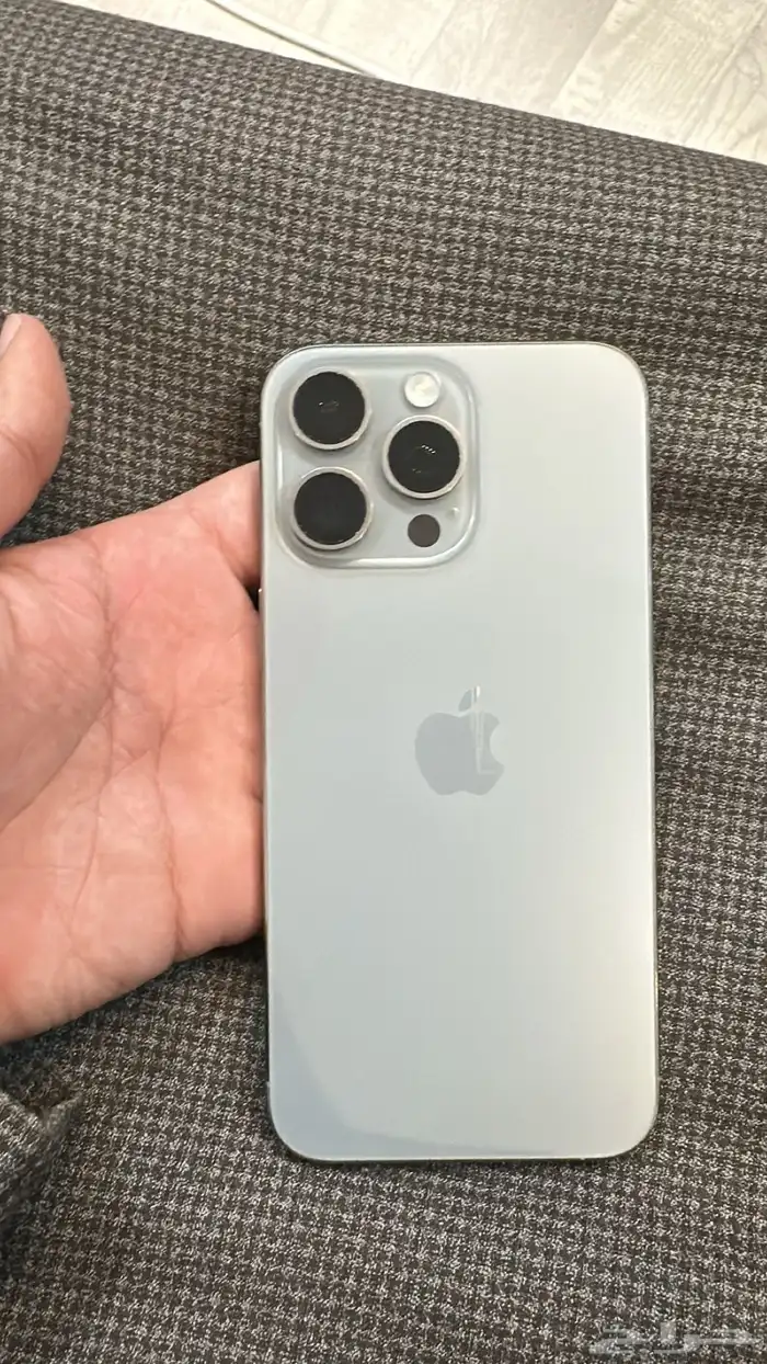 جوال 15 برو ماكس 1