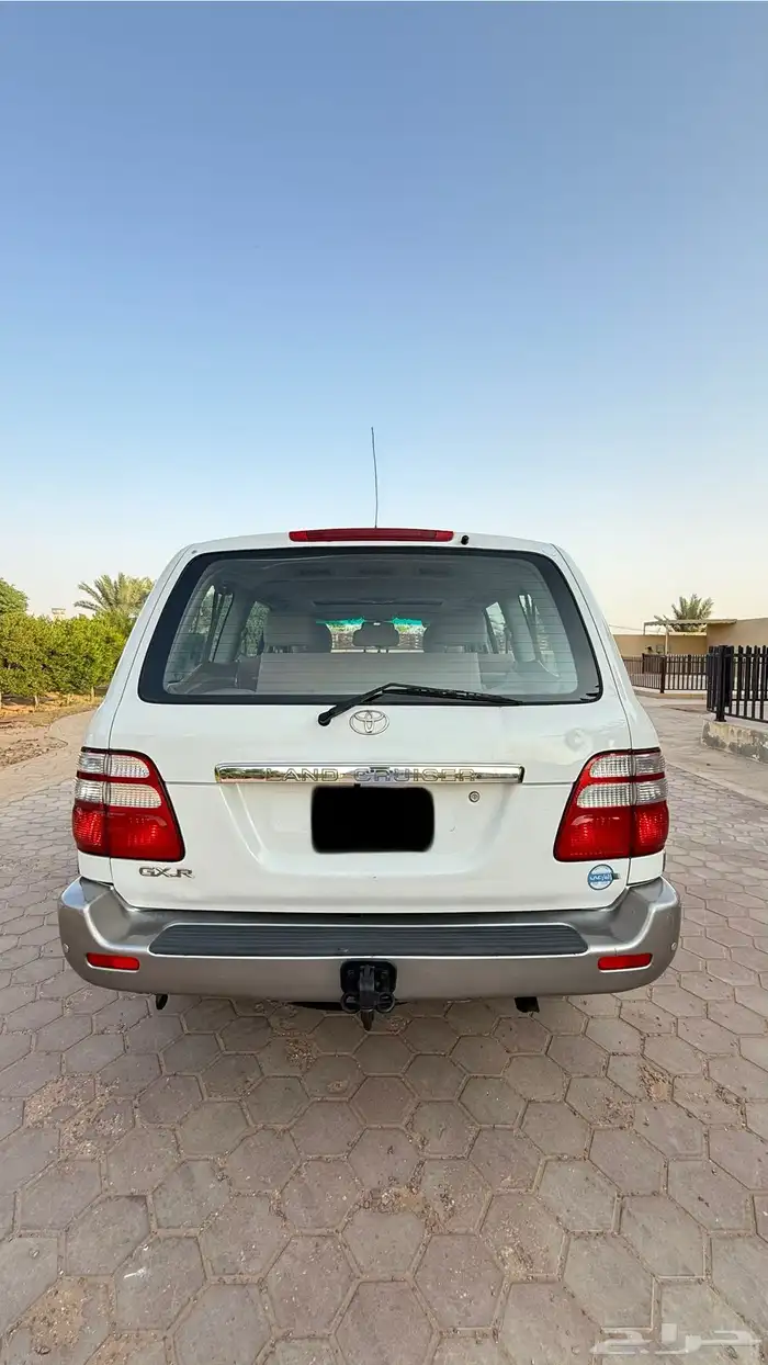 لاندكروزر 2005 وارد البازعي فل كامل قير عادي GXR فل 28