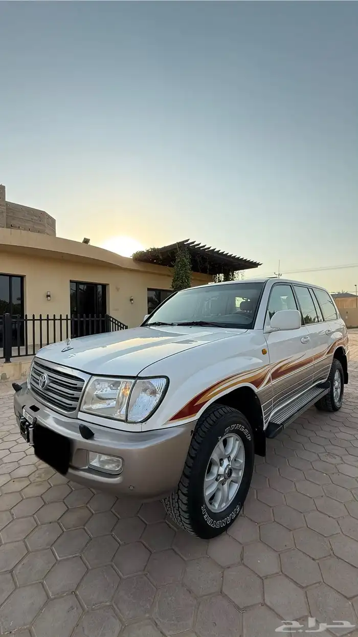 لاندكروزر 2005 وارد البازعي فل كامل قير عادي GXR فل 4