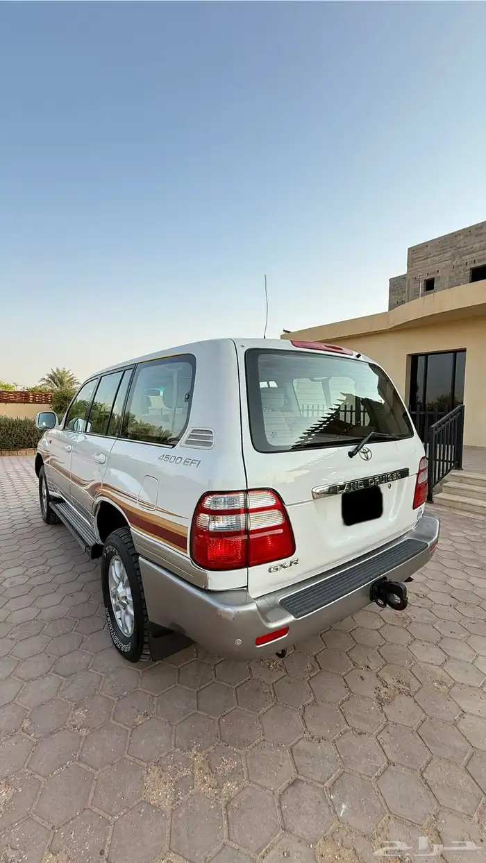 لاندكروزر 2005 وارد البازعي فل كامل قير عادي GXR فل 29