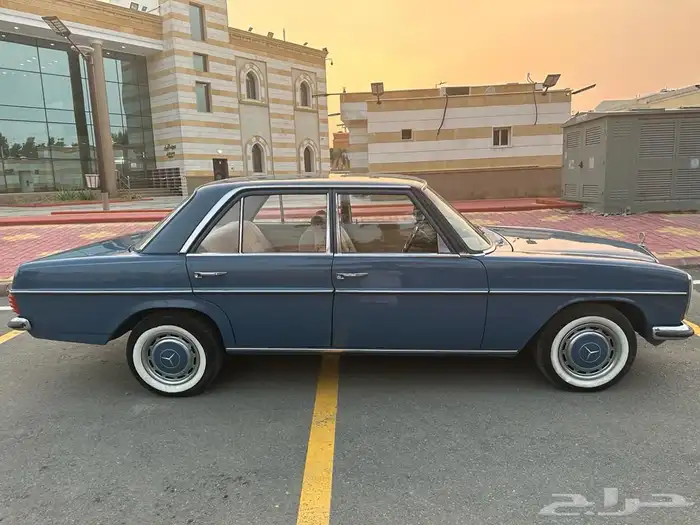 مرسيدس كلاسيك 230 موديل 1975 (w115) 0
