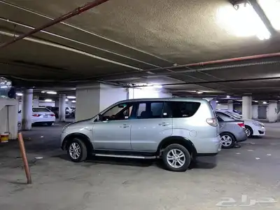 سيارة ميتسوبيشي للإيجار 0