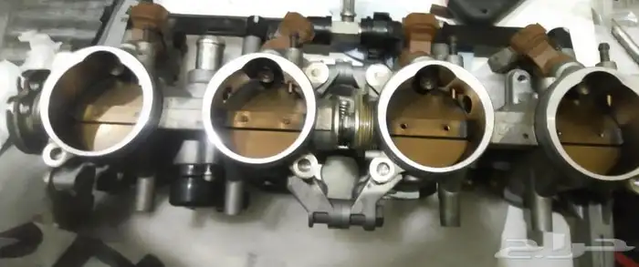 بوابات دراجه ناريه 750GSXR سوزوكي باريان 1