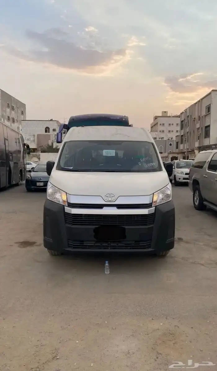 تويوتا باص هايس 2026 ديزل قير عادي ركاب 1