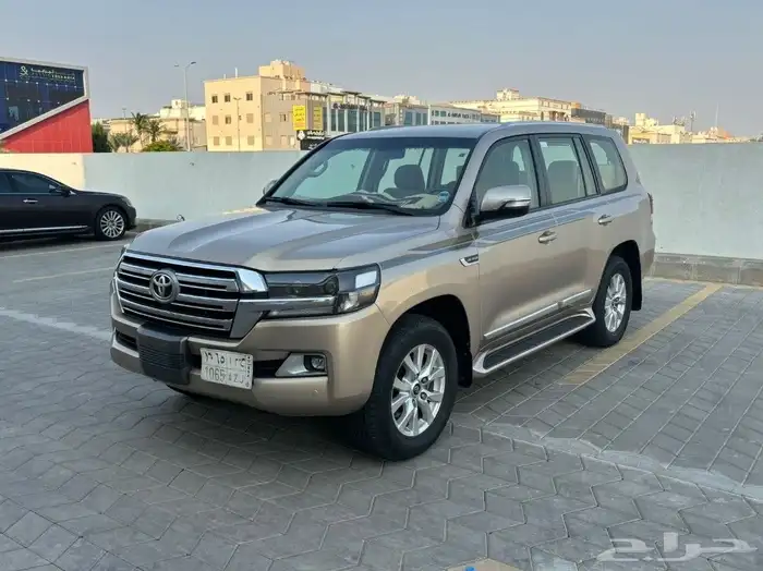لاندكروزر GXR فل كامل 2016 3