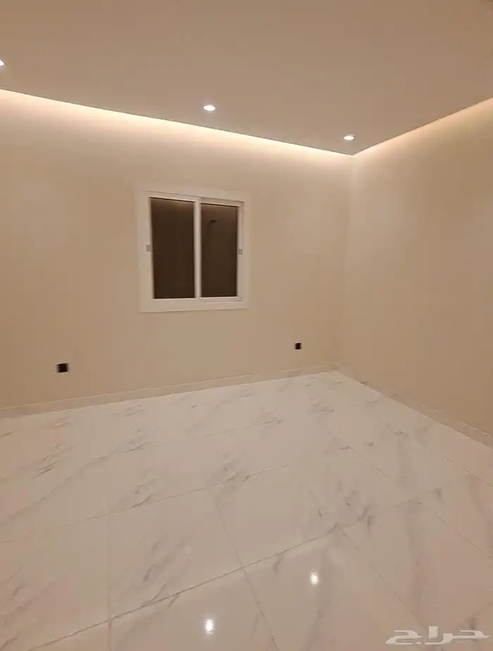 شقه جديده للبيع في حي الواحه 0
