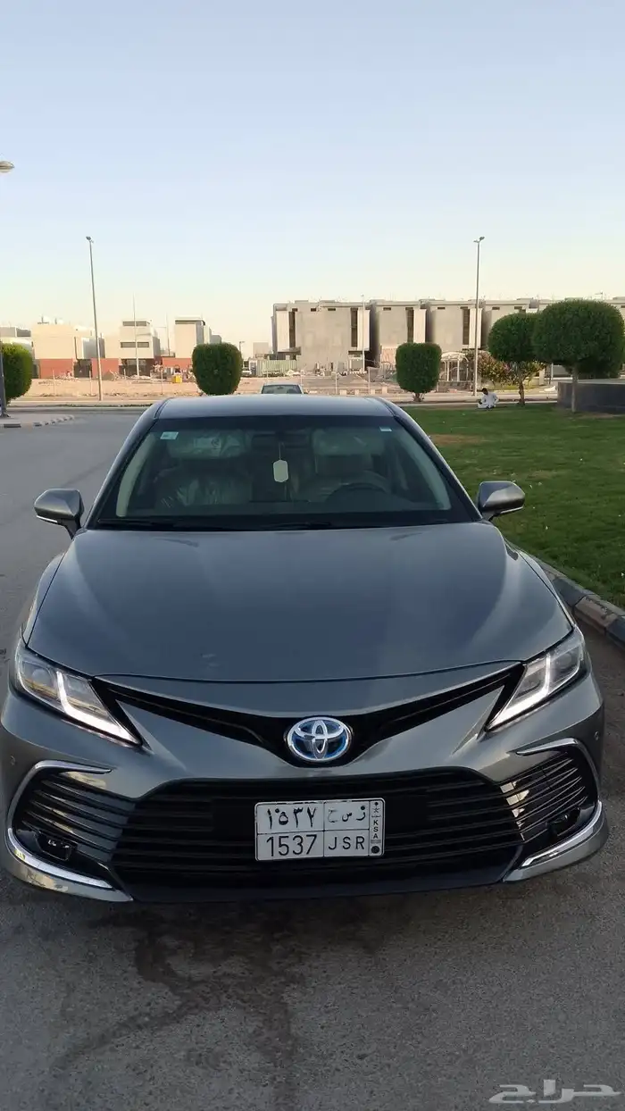 Camry hybrid le 3