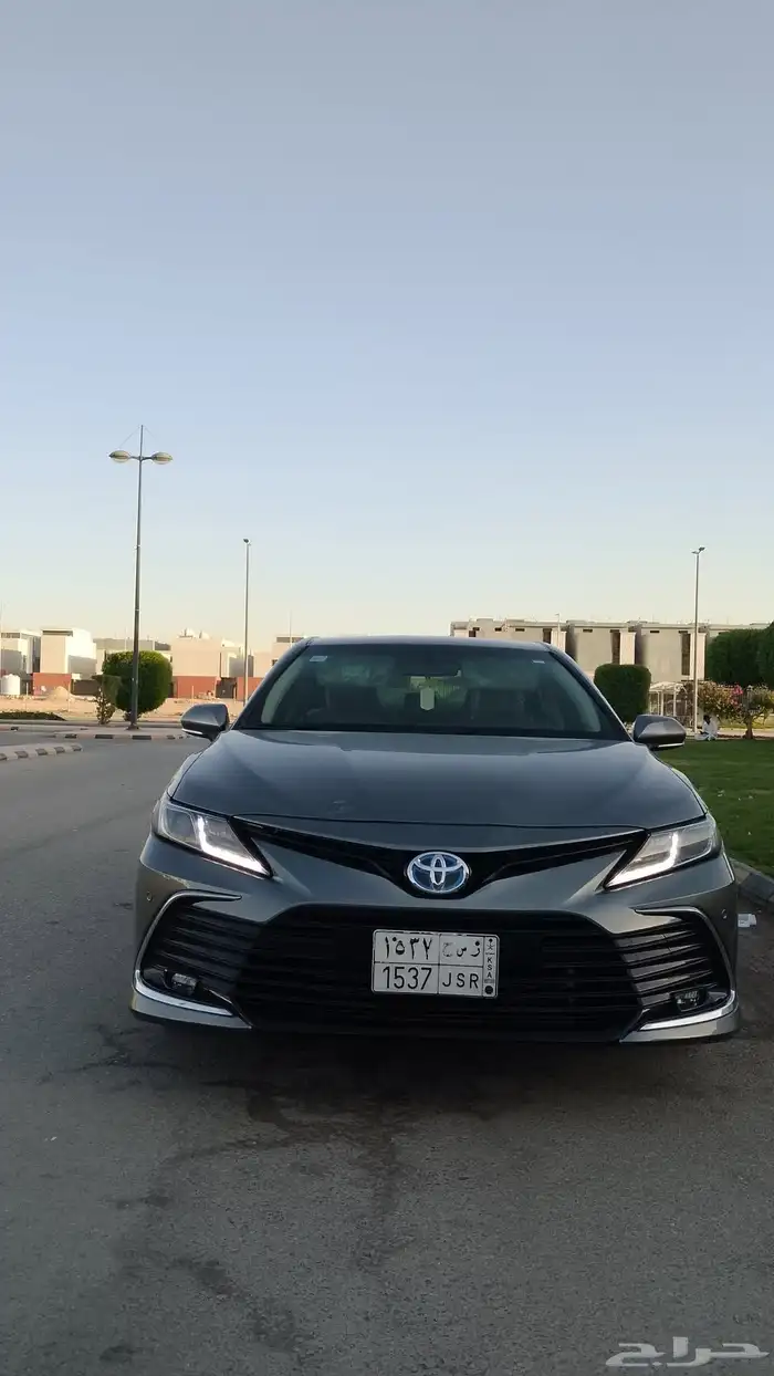 Camry hybrid le 2