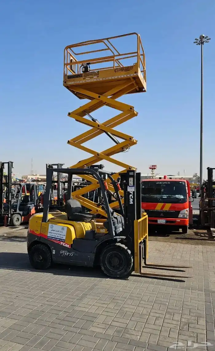 رافعه شوكيه فوركلفت سيزرلفت مان لفت للايجار Forklift 0