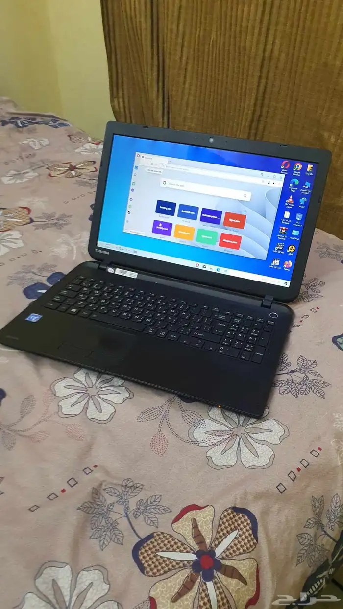 لاب توب توشيبا بمعالج سيليرون نظيف 2