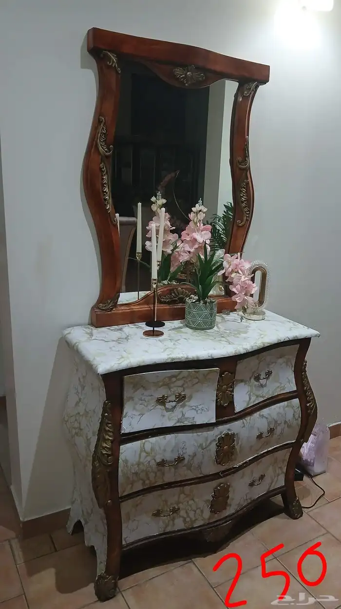 كنب فخم ستائر مدخل طاولة 9